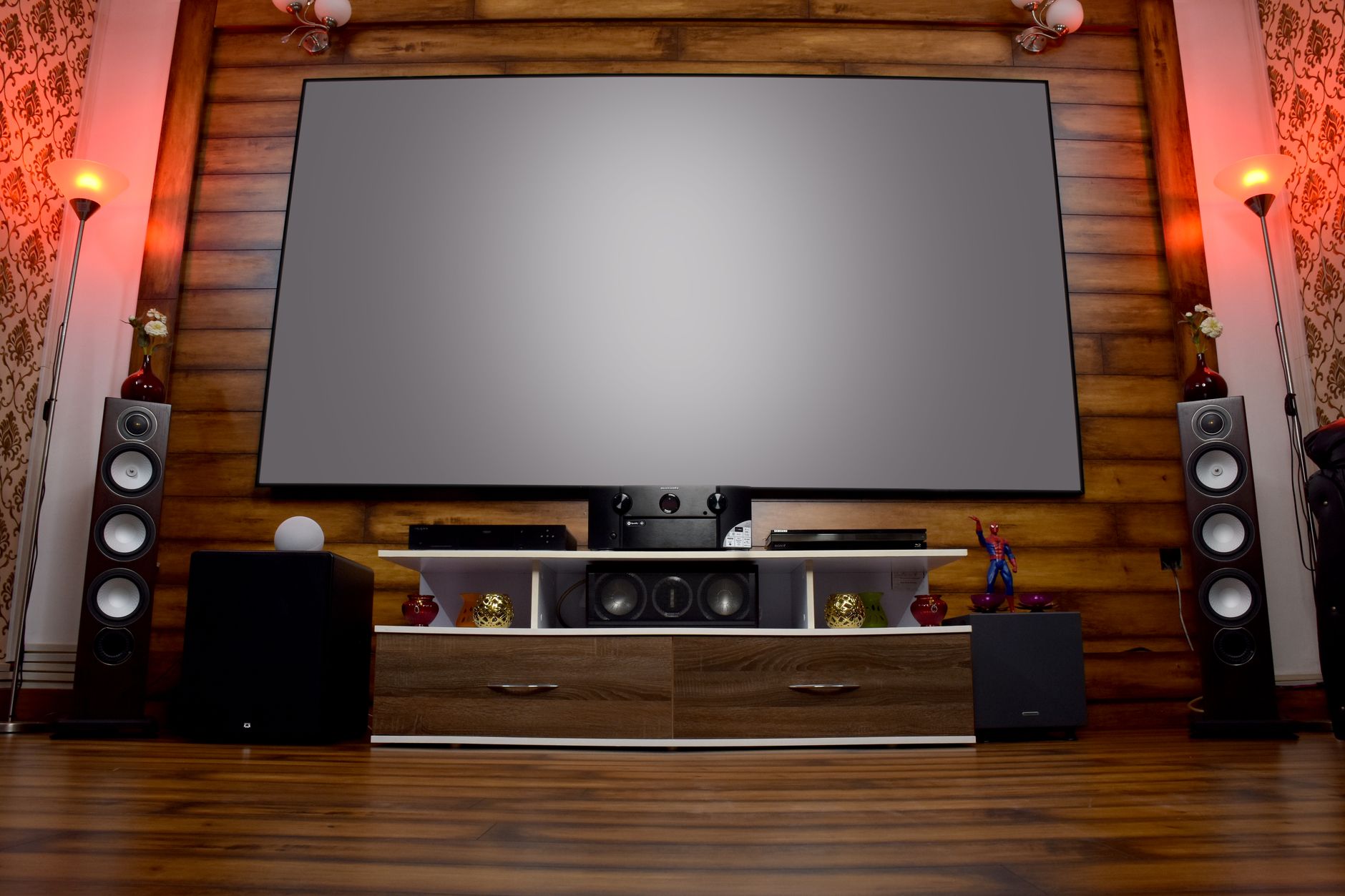 Home theater with large screen